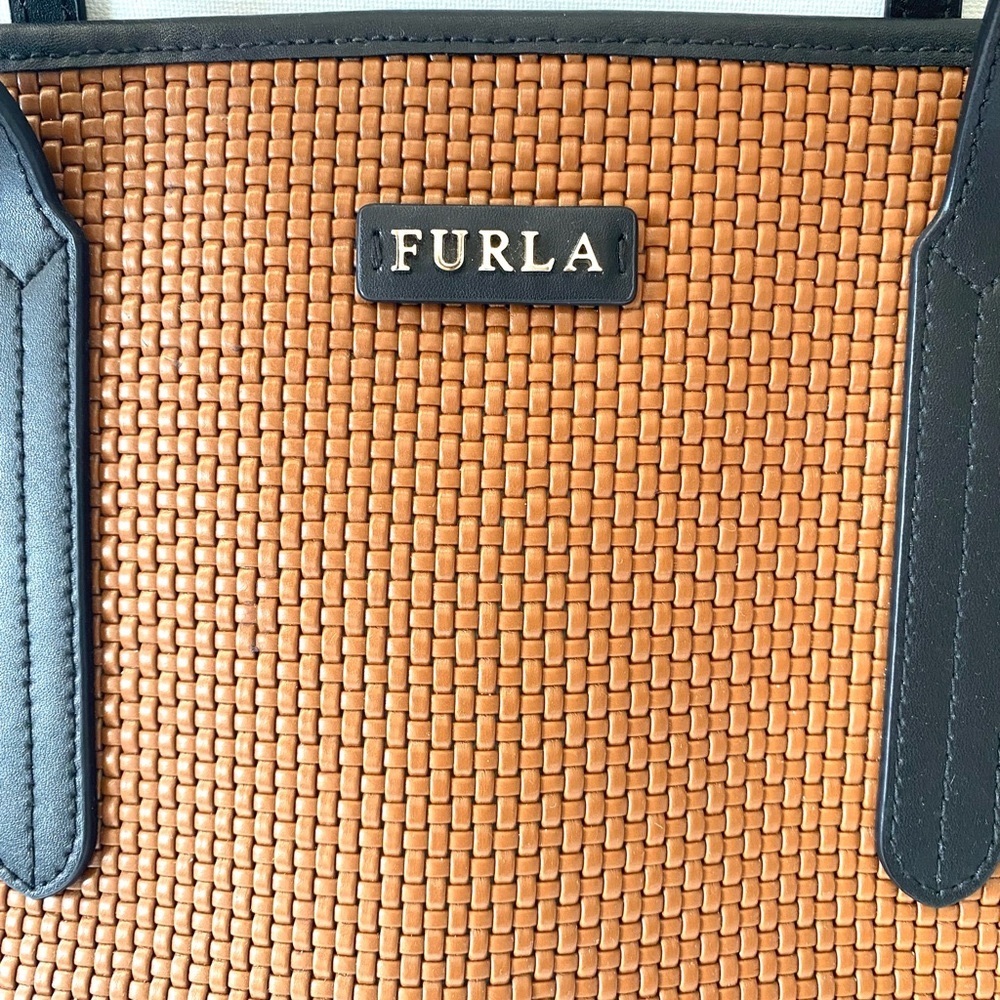 RARE! FURLA Luxury Large Ariana Woven Tote Bag Brown PVC Black Leather - Picture 5 of 10